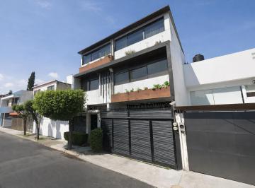 Casa de 6 habitaciones, Coyoacán · Casa en Venta en Calle Cerro San Francisco, Campestre Churubusco, Coyoacan