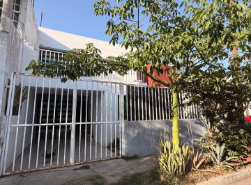 Casa de 4 habitaciones, Zapopan · Casa con Excelente Distribución en Zapopan