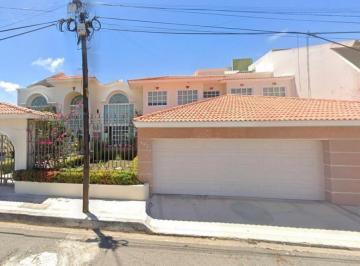 Casa de 5 habitaciones, Boca del Río · Hermosa Casa en Venta en Fraccionamiento Costa de Oro, Veracruz.
