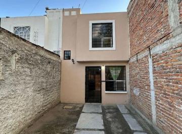 Casa de 2 habitaciones, San Pedro Tlaquepaque · Casa en Venta en Villa Fontana – Tlaquepaque, Jalisco