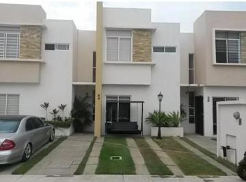 Casa de 3 habitaciones, Bahía de Banderas · Hermosa Casa en Venta de Remate en Bahia de Banderas, Nayarit