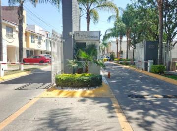 Casa · 103m² · 3 Recámaras · 2 Estacionamientos · Casa en Venta en Rincon del Bosque