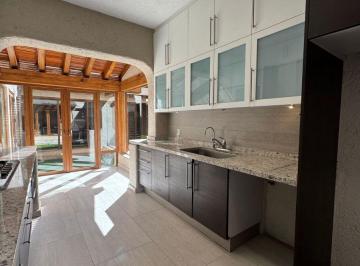 Casa Renta de 4 habitaciones · Casa en Venta en Interlomas - Cuatro Habitaciones
