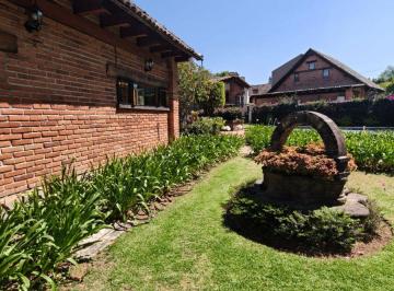 Casa en condominio de 4 habitaciones, Valle de Bravo · Casa en Renta en Avandaro Valle de Bravo