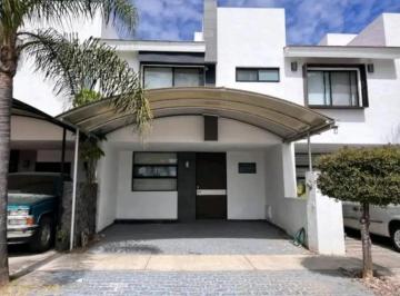 Casa de 3 habitaciones, Zapopan · Casa en Remate Bancario en Coto Viveros del Valle Zapopan Colonia Jardines del Valle
