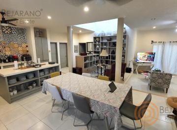 Casa · 174m² · 3 Recámaras · 2 Estacionamientos · Casa en Venta en Valladolid Yucatan