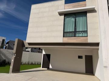 Casa de 4 habitaciones, García · Casa en Venta en Cumbres Arriba de Av Leones | 3 Recámaras con Baño | Privada