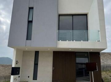Casa en condominio · 170m² · 2 Recámaras · 2 Estacionamientos · Casa en Venta, Senderos de Monteverde, Guadalajara
