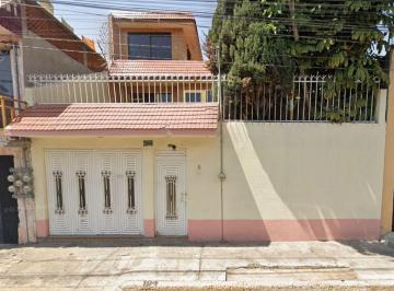 Casa de 3 habitaciones, Nezahualcóyotl · Venta de Casa en Nezahualcoyotl