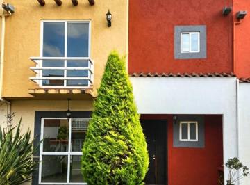 Casa · 125m² · 3 Recámaras · 2 Estacionamientos · Casa en Venta en Fraccionamiento Toscana Toluca