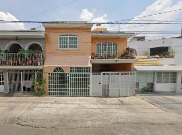 Casa de 3 habitaciones, Zapopan · Casa en Loma Bonita Ejidal Zapopan en Remate