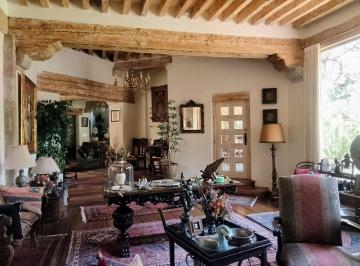 8a80b8fe2f1a6710a13e813fe52e77b564550362cf0a4b35434d2c41c6860de3 · Casa en Venta en Jardines del Pedregal