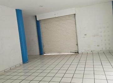 Local comercial · 140m² · 6 Estacionamientos · Local Comercial en Renta