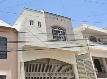 Casa de 2 habitaciones, Monterrey · Venta de Casa en Pedregal del Acantilado, Monterrey, Nuevo León.