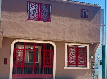 Casa de 4 habitaciones, Celaya · Casa en Venta en Rinconada Los Álamos, Celaya Guanajuato