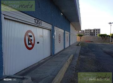 Local comercial · 250m² · Local en Renta Plaza Camichines, Tlaquepaque