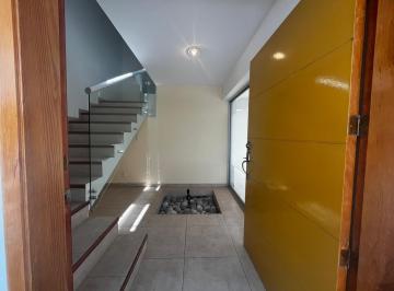 Casa en condominio · 302m² · 5 Recámaras · 4 Estacionamientos · En Renta Casa en Condominio