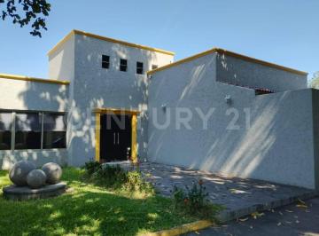 Local comercial · 734m² · 1 Estacionamiento · Se Venden Oficinas con Patio de Maniobras en Av Benito Juárez, V. de A. Col.