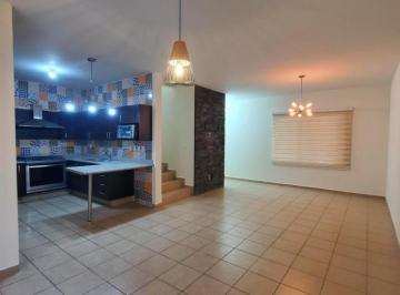 Casa de 3 habitaciones, Tlajomulco de Zúñiga · Gran Remate de Casa en Villa California a 30 Min del Iteso de Guadalajara