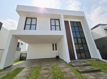 Casa · 310m² · 3 Recámaras · 2 Estacionamientos · Casa en Venta con Alberca y Recámara Planta Baja en Punta Tiburón Riviera Veracruzana Alvarado Verac