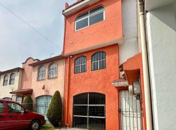 Casa de 4 habitaciones, Toluca · Casa Ampliada de 4 Recámaras y Terraza Para Familia Grande