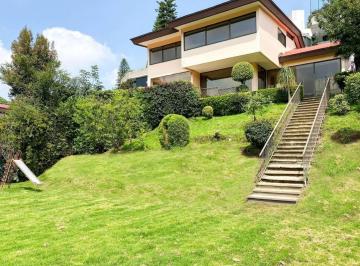 Casa · 350m² · 2 Recámaras · 3 Estacionamientos · Casa Remodelada en Venta en Bosques de Las Lomas