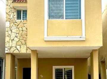 Casa · 3 Recámaras · 1 Estacionamiento · Casa - Fraccionamiento Floresta Residencial
