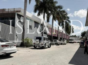 Bodega comercial · 1300m² · Bodega en Renta Av Colosio en Cancún Quintana Roo