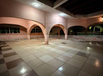 Casa · 207m² · 2 Recámaras · 2 Estacionamientos · Casa en Venta en Santiago