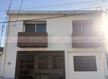 Casa · 176m² · 5 Recámaras · Casa en Venta en Monterrey
