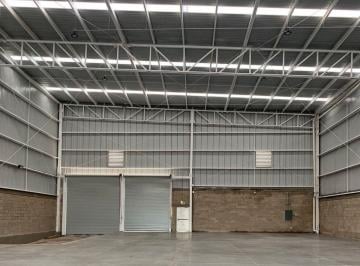Nave industrial , Tlajomulco de Zúñiga · Bodega Comercial Al Sur de La Ciudad, Zona Santa Cruz de Las Flores