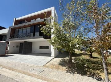 Casa de 4 habitaciones, San Andrés Cholula · Casa en Venta en Lomas de Angelopolis Parque Mónaco
