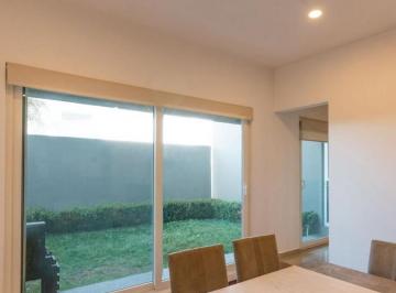 Casa · 341m² · 3 Recámaras · 2 Estacionamientos · Casa en Venta en Pedregal 1 Privadas del Pedregal
