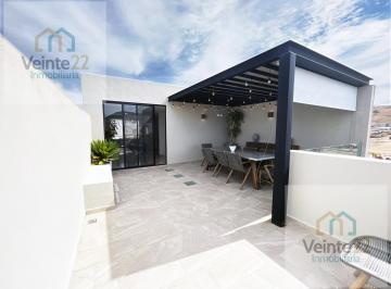 Casa · 213m² · 3 Recámaras · 2 Estacionamientos · Casa en Venta en La Rioja Acabados de Lujo y Roof Garden Espectacular