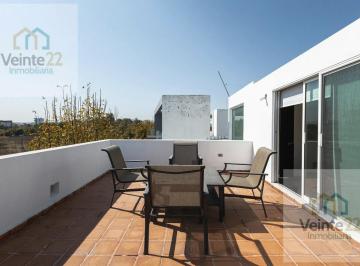 Casa · 236m² · 3 Recámaras · 2 Estacionamientos · Casa en Venta en Parque Dublín, con Terraza Perfecta Para Reuniones