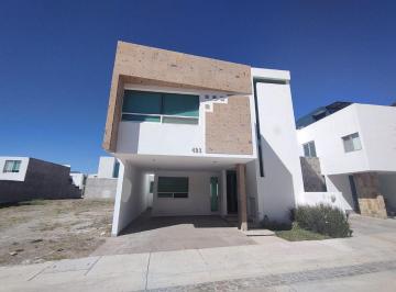 Casa en condominio de 4 habitaciones, Aguascalientes · Rmc - Casa en Condominio de 180 m² con 4 Recámaras en Venta en Loretta