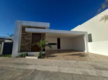 Casa en condominio de 3 habitaciones, Mérida · Renta Casa de 1 Nivel en Tamache Norte de Merida Yuc (Sin Muebles)