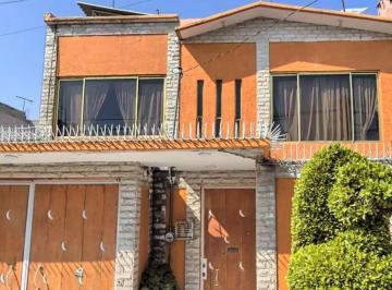 Casa de 3 habitaciones, Nezahualcóyotl · Casa en Benito Juarez, Nezahualcoyotl Estado de Mexico