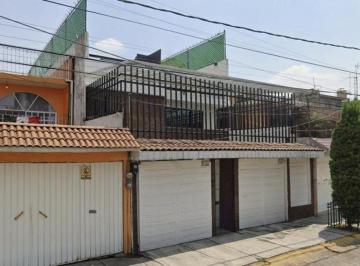Casa de 5 habitaciones, Nezahualcóyotl · Venta de Casa en Bosques de Aragon