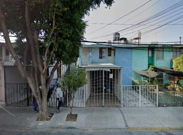 Casa de 2 habitaciones, Guadalajara · Vendo Casa en Remate Bancario Colonia Beatriz Hernandez Guadalajara Jalisco