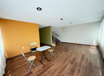 Casa de 5 habitaciones, Iztapalapa · Casa en Venta en Unidad Modelo, Iztapalapa