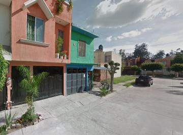Casa de 3 habitaciones, León · Excelente Propiedad en Valle de Los Pinos en Leon Guanajuato