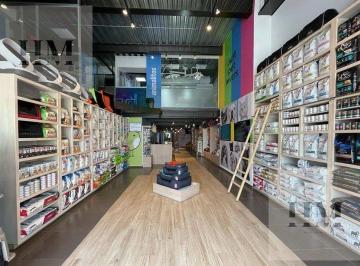 Local comercial · 93m² · Local en La Pastora