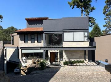Casa en condominio de 4 habitaciones, Valle de Bravo · Casa en Venta en Avándaro, Exclusivo Condominio