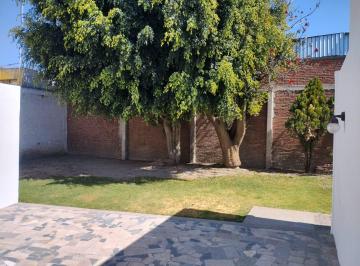 Casa de 3 habitaciones, Puebla · Venta Casa del Arbol Colonia Bugambilias Amplio Terreno Jardin