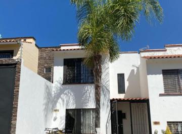 Casa en condominio de 3 habitaciones, Tlajomulco de Zúñiga · Casa en Residencial Campo Sur (3 Recamaras)