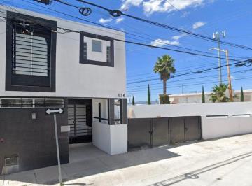 Casa de 3 habitaciones, Aguascalientes · Hermosa Casa con Jardin. Ideal Para Tu Primera Casa en Aguascalientes