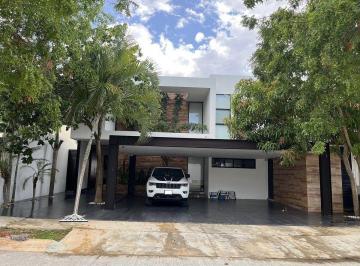 Casa de 4 habitaciones, Mérida · Casa en Venta Merida Residencial Allegra 4 Recamaras Alberca