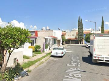Casa de 2 habitaciones, Zapopan · Casa en Remate Bancario Villas del Valle Jalisco