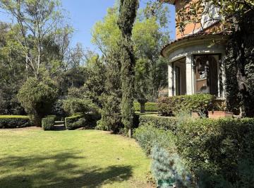 Casa · 1309m² · 3 Recámaras · 5 Estacionamientos · Increible Casa en Venta en Bosques de Las Lomas